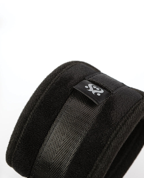 Sei Mio Neck Firmly in Check Adjustable Neck & Wrist Restraint Kit